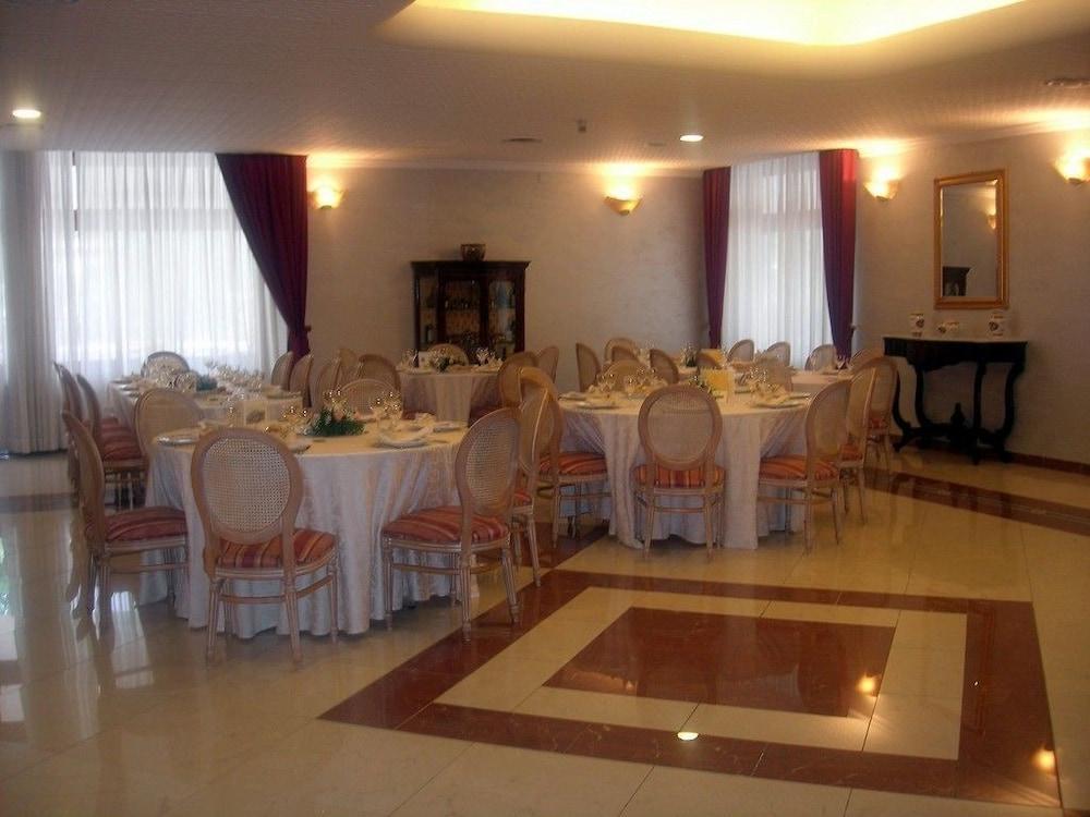 Hotel Ristorante Belvedere Caserta Exterior photo