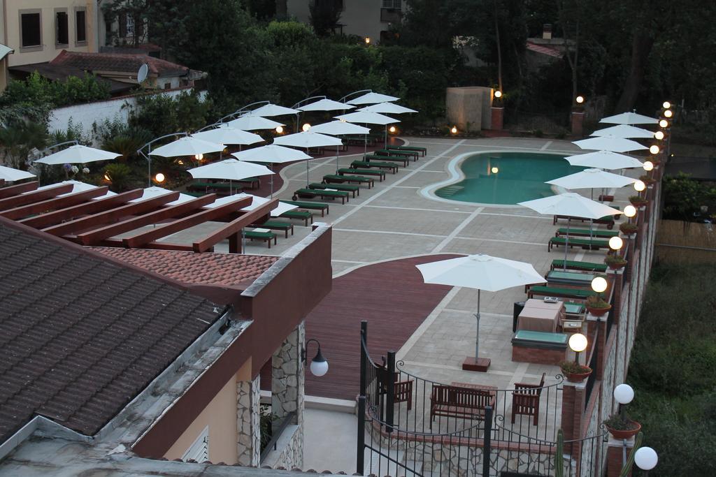 Hotel Ristorante Belvedere Caserta Exterior photo