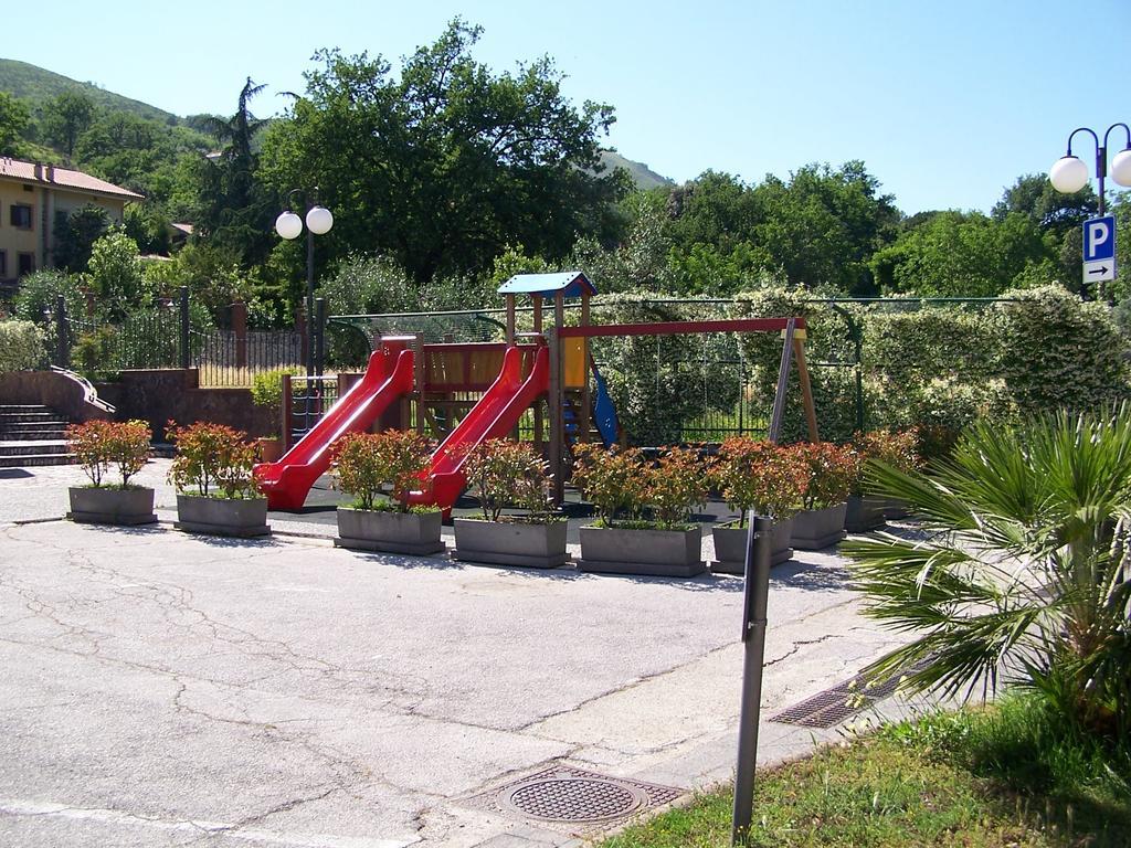 Hotel Ristorante Belvedere Caserta Exterior photo