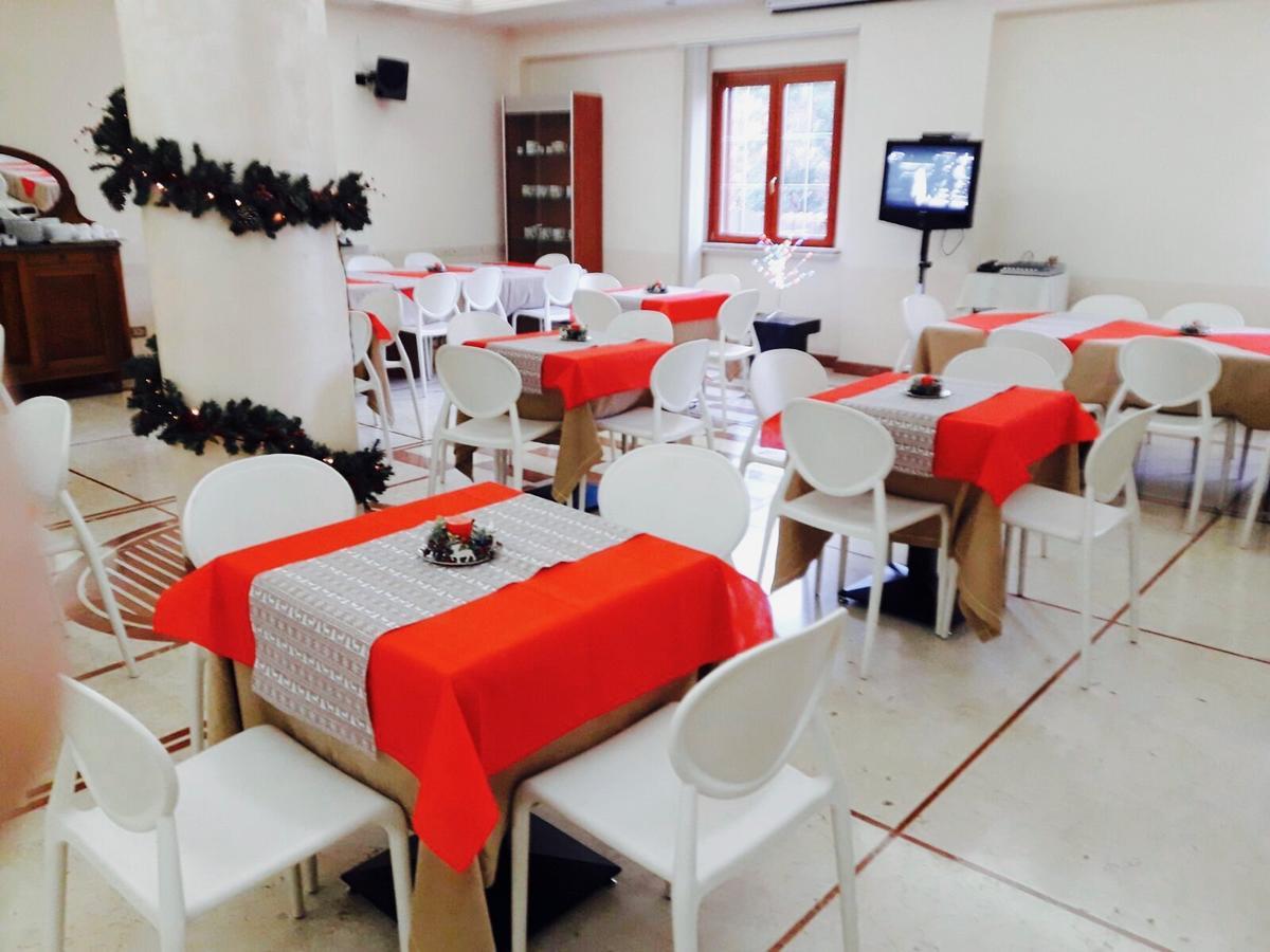Hotel Ristorante Belvedere Caserta Exterior photo